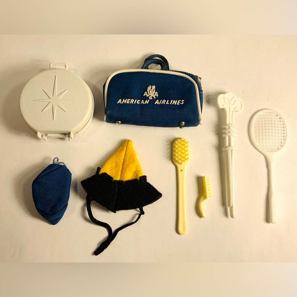8 pieces Vintage Barbie accessories lot - 60’s & 70’s
